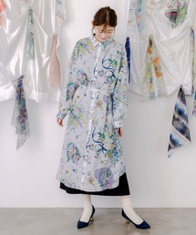 iS ScoLar（イズスカラー）の「553224：星座と花束柄シャツワンピース（ワンピース）」