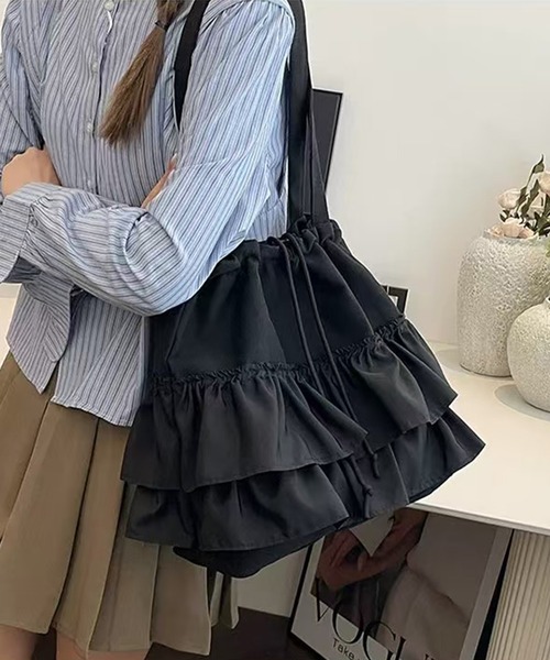 NuNuNa（ヌヌナ）の「【NuNuNa】２WAYフリルデザイン ビックサイズ トートバッグ（トートバッグ・レディース・グリーン/ピンク/アイボリー/ブラック・FREE）」の7枚目の写真