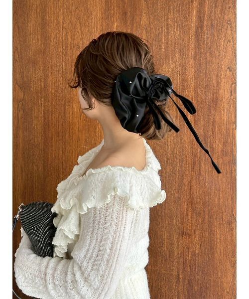 SNIDEL（スナイデル）の「ベロアリボン付きシュシュ（シュシュ・レディース・ブラック/ブルー/ホワイト・F）」の9枚目の写真