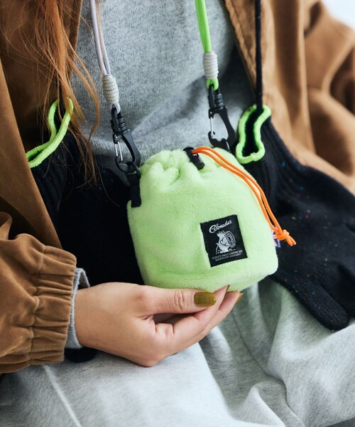 COBMASTER(コブマスター)の「Cobmaster/コブマスター 別注Fluffy Drawstring bag mini ドローストリング ミニバッグ(ショルダーバッグ・メンズ・ブラック/グレー/グリーン/ピンク/ベージュ・ONE SIZE)」の21枚目の写真