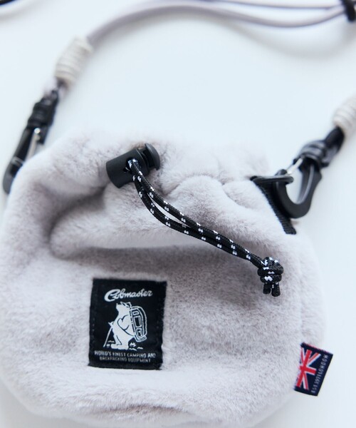 COBMASTER(コブマスター)の「Cobmaster/コブマスター 別注Fluffy Drawstring bag mini ドローストリング ミニバッグ(ショルダーバッグ・メンズ・ブラック/グレー/グリーン/ピンク/ベージュ・ONE SIZE)」の9枚目の写真