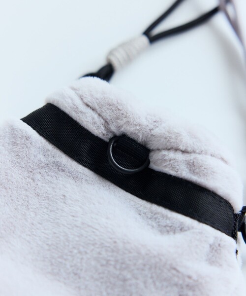 COBMASTER(コブマスター)の「Cobmaster/コブマスター 別注Fluffy Drawstring bag mini ドローストリング ミニバッグ(ショルダーバッグ・メンズ・ブラック/グレー/グリーン/ピンク/ベージュ・ONE SIZE)」の6枚目の写真
