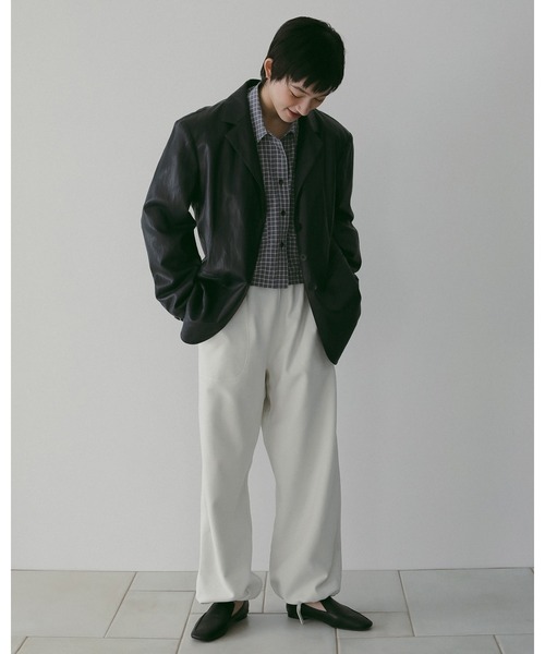 anuke（アンヌーク）の「Ecoleather Tailored Jacket（テーラードジャケット・レディース・ネイビー/アイボリー・36inch/38inch）」の7枚目の写真