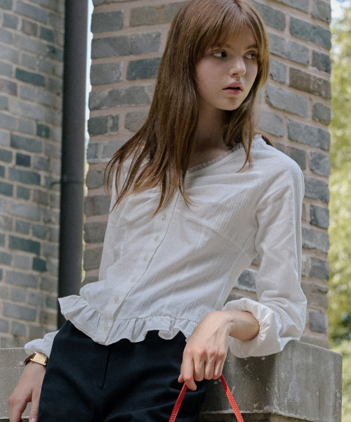 LETTER FROM MOON（レターフロムムーン）の「レイジフリルシャーリングブラウス（ホワイト）（シャツ/ブラウス・レディース・その他・SMALL/MEDIUM）」の4枚目の写真