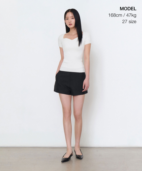MUSINSA STANDARD WOMAN（ムシンサスタンダードウーマン）の「ウィメンズツイードフォーマルショーツ[ブラック]（その他パンツ・レディース・その他・30/24/25/26/27/28/29）」の2枚目の写真