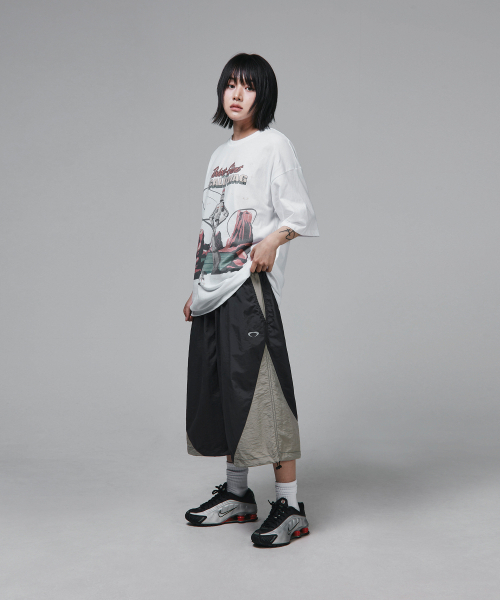 SCALLYWAG（スカリーワグ）の「カラー ブロック バミューダ ナイロン パンツ[チャコール]（その他パンツ・レディース・その他・MEDIUM）」の3枚目の写真