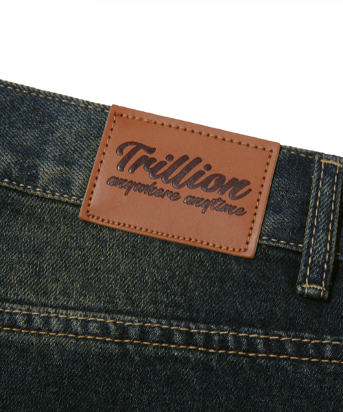 TRILLION（トリリオン）の「キャットブラシウォッシングフレアワイドデニムパンツ_ヴィンテージブルー（デニムパンツ・レディース・その他・MEDIUM/LARGE/X-LARGE）」の8枚目の写真