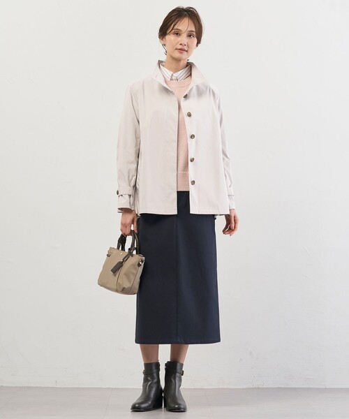 J.PRESS(ジェイプレス)の「【WEB限定カラーあり・春のマストアイテム】Artirosa スタンドカラー コート(その他アウター・レディース・ベージュ系1/ライトグレー系/ライトグリーン系・T15/T13)」の4枚目の写真