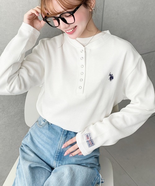 U.S. POLO ASSN.(ユーエスポロアッスン)の「moment+別注【U.S.POLO ASSN.】ワンポイント刺繍長袖ワッフルヘンリーネックプルオーバー(Tシャツ/カットソー・レディース・ブラック/ネイビー/杢グレー/アイボリー・L/M)」の18枚目の写真