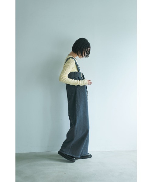 marjour(マージュール)の「DENIM SALOPETTE PANTS(サロペット/オーバーオール・レディース・ブラック・M)」の5枚目の写真