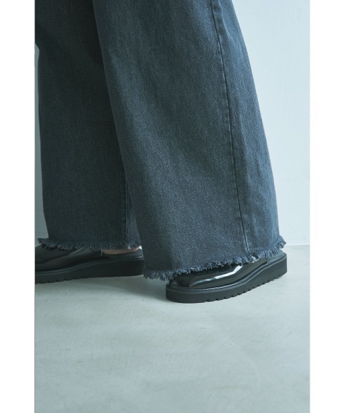 marjour(マージュール)の「DENIM SALOPETTE PANTS(サロペット/オーバーオール・レディース・ブラック・M)」の12枚目の写真