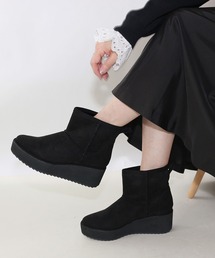 Fin（フィン）の「フェイクファー厚底ブーツ【低反発スポンジ入り】（ブーツ）」