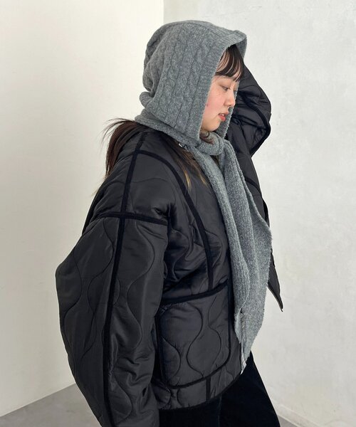 CPCM（シーピーシーエム）の「フード付きニットマフラー（マフラー・レディース・アイボリー/グレー/レッド/ブラック・FREE）」の18枚目の写真