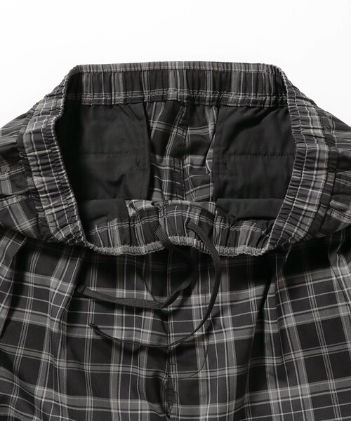 BEAMS（ビームス）の「チェック ワイド イージーパンツ【ワイドストレートフィット】（その他パンツ・メンズ・ベージュ/ブラック・S/XL/L/M）」の9枚目の写真