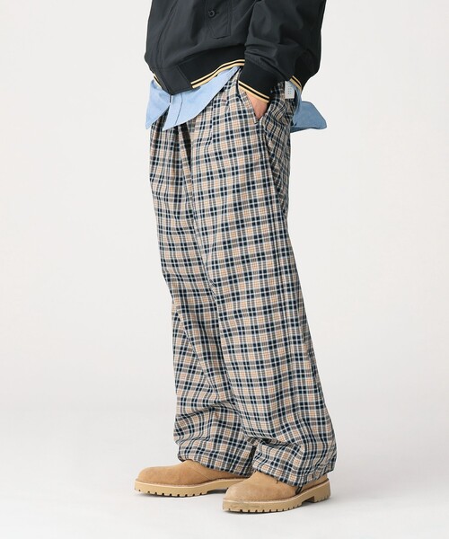 BEAMS（ビームス）の「チェック ワイド イージーパンツ【ワイドストレートフィット】（その他パンツ・メンズ・ベージュ/ブラック・S/XL/L/M）」の20枚目の写真