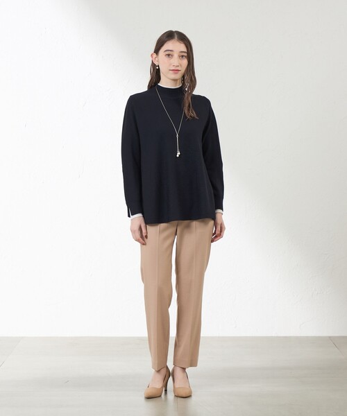 amaca(アマカ)の「バイカラーラインチュニックニット(ニット/セーター・レディース・ブルー系その他2/オフホワイト/ダークネイビー・40/38)」の6枚目の写真