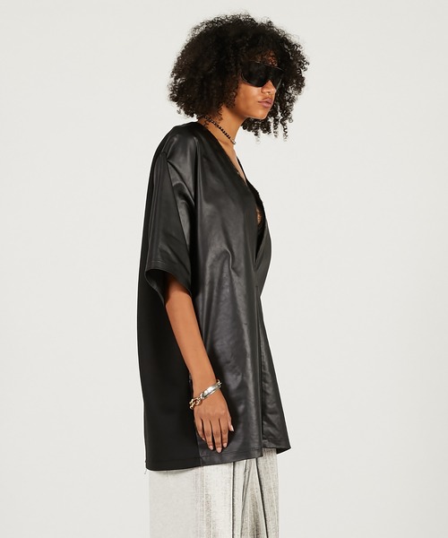 PRANK PROJECT（プランクプロジェクト）の「レザーライクオーバーT / Leather-like Over T（Tシャツ/カットソー・レディース・ブラック/アイボリー・FREE）」の18枚目の写真