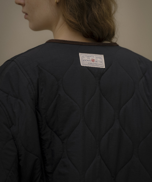 KNOWNBETTER（ノウンベター）の「Field wave quilting jacket [KNFW05JP07]_[2color]（ダウンジャケット/コート・レディース・ネイビー/Beige・FREE）」の8枚目の写真