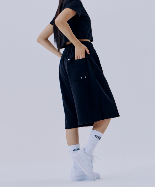 MIHAK(ミハク)の「メタルロゴバermudaパンツ(BLACK)(その他パンツ・メンズ・その他・1/2)」の6枚目の写真