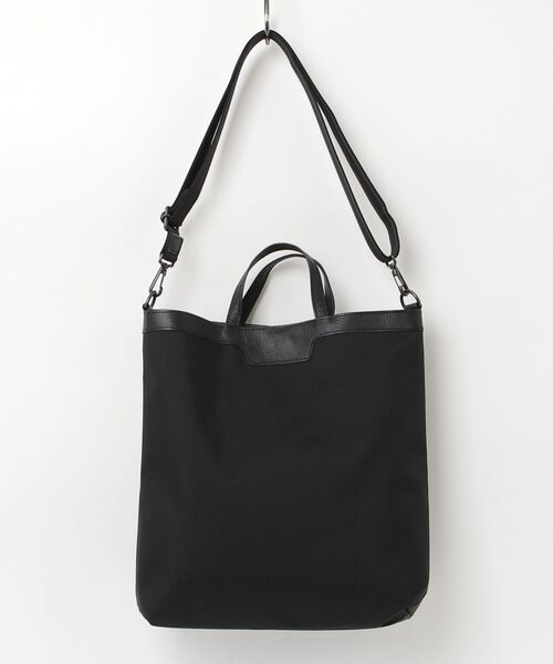 DECADE(ディケイド)の「マットウレタンxレザー・トートショルダーバッグ DECADE(DCD-01189F) ディケイド Matte Tote Shoulder Bag(トートバッグ・メンズ・ブラック・フリー)」の2枚目の写真