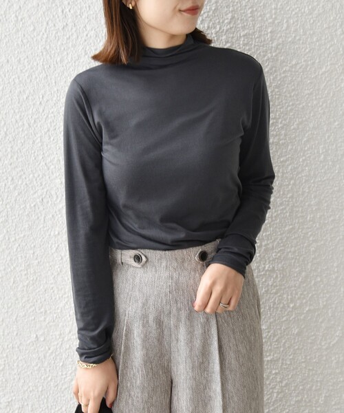 SHIPS Colors(シップス カラーズ)の「SHIPS Colors:〈手洗い可能〉セルロース ウール タートルネック インナー(Tシャツ/カットソー・レディース・ブラック/ナチュラル/ダークグレー・ONE SIZE)」の18枚目の写真