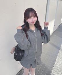 one way（ワンウェイ）の「ビジューまみれパーカー（パーカー）」