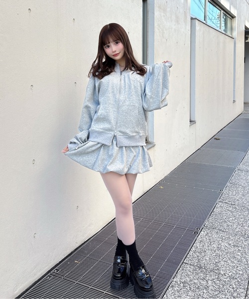 one way（ワンウェイ）の「ビジューまみれパーカー（パーカー・レディース・グレー/チャコールグレー/ブルー/ホワイト・FREE）」の21枚目の写真