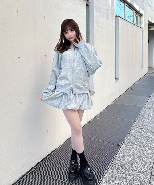 one way（ワンウェイ）の「ビジューまみれパーカー（パーカー・レディース・グレー/チャコールグレー/ブルー/ホワイト・FREE）」の20枚目の写真