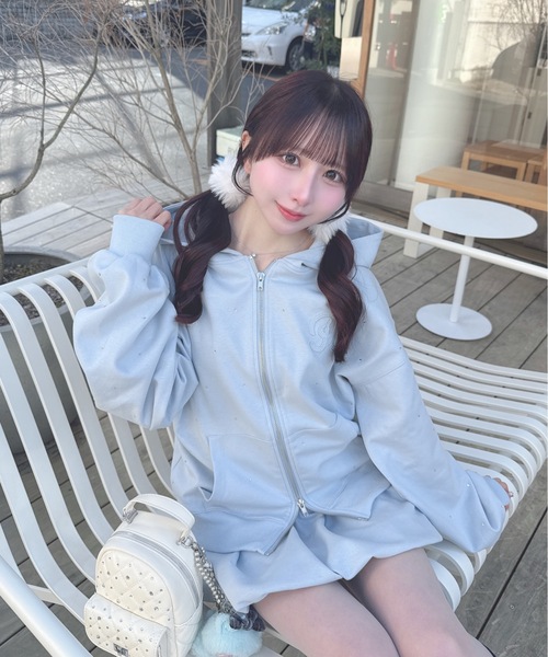 one way（ワンウェイ）の「ビジューまみれパーカー（パーカー・レディース・グレー/チャコールグレー/ブルー/ホワイト・FREE）」の14枚目の写真