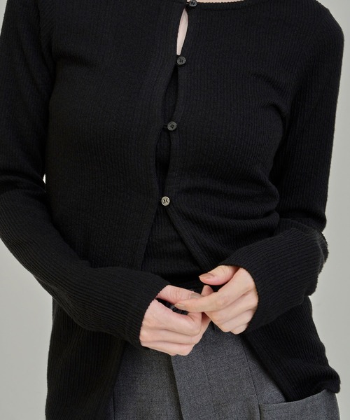 Nora Lily elle(ノラリリーエル)の「【Nora Lily】「elle」Fit Silhouette Layered Cardigan(Set)(Tシャツ/カットソー・レディース・ブラウン/グレー/ブラック・FREE)」の6枚目の写真