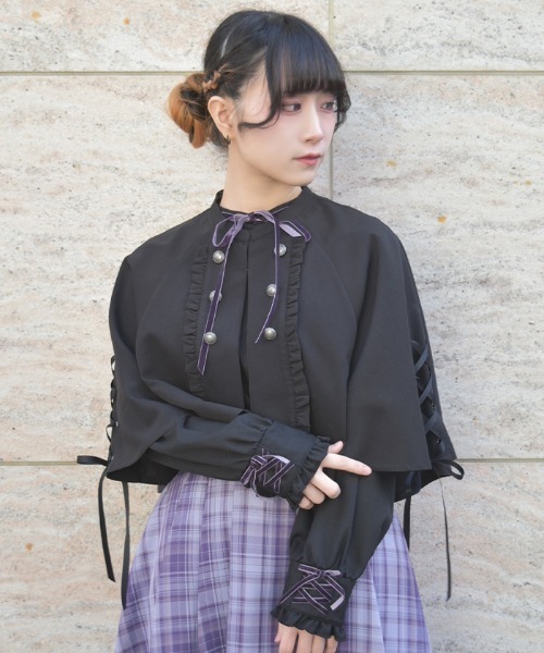 axes femme（アクシーズファム）の「Ｗ釦レースアップケープ（ベスト・レディース・グレー/ブラック/ブルーグリーン・FREE）」の13枚目の写真