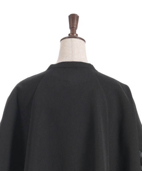 axes femme（アクシーズファム）の「Ｗ釦レースアップケープ（ベスト・レディース・グレー/ブラック/ブルーグリーン・FREE）」の18枚目の写真