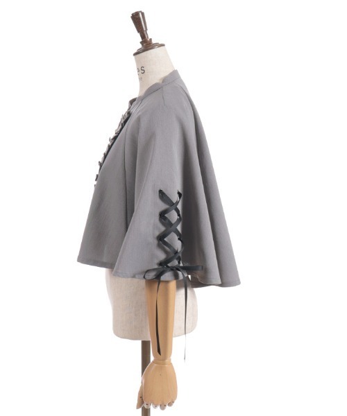 axes femme（アクシーズファム）の「Ｗ釦レースアップケープ（ベスト・レディース・グレー/ブラック/ブルーグリーン・FREE）」の21枚目の写真