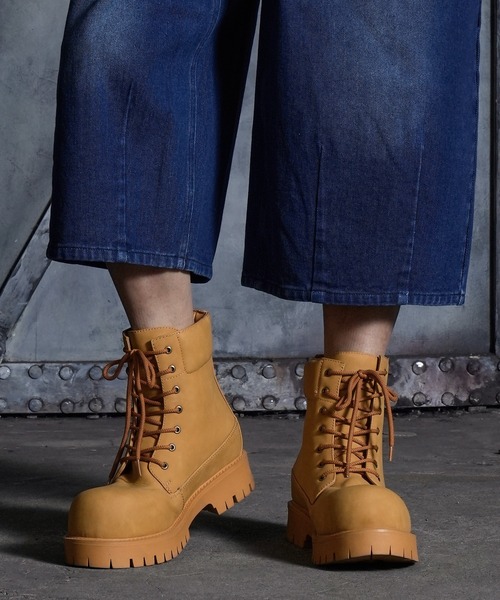 LANDNESS（ランドネス）の「【LANDNESS/ランドネス】VOLUME TANK SOLE BOOTS/ボリュームタンクソールブーツ（ブーツ・メンズ・ブラック/イエロー・23.5/27.5/26.5/25.5/24.5）」の11枚目の写真