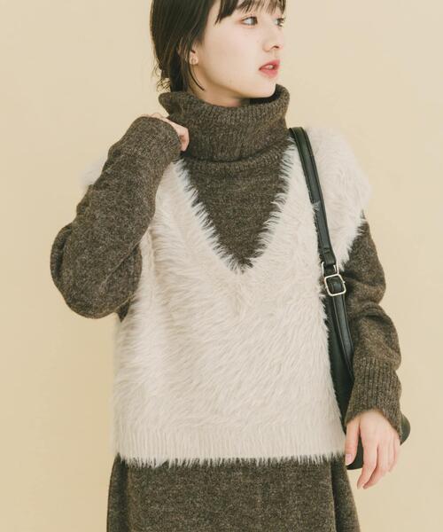 ITEMS URBANRESEARCH（アイテムズ アーバンリサーチ）の「シャギーショートニットベスト（ベスト・レディース・グレー系その他/ネイビー/グレー・FREE）」の4枚目の写真