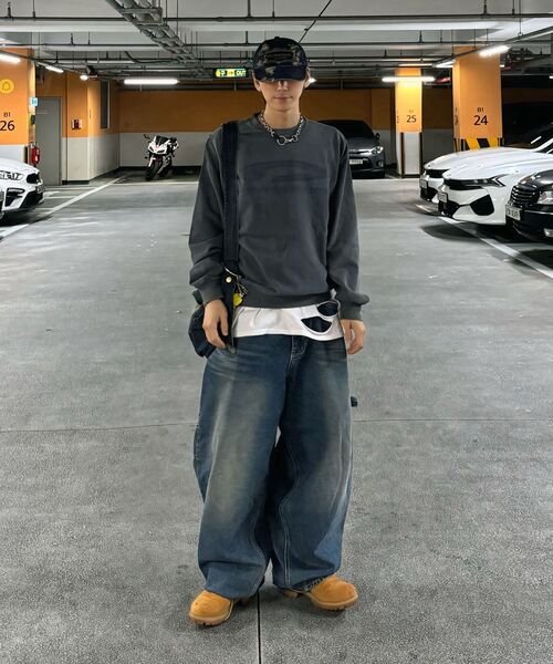 FDR(エフディーアール)の「Pigment Washed Disk Logo Crewneck Purple(スウェット・メンズ・その他・M/L/S)」の5枚目の写真