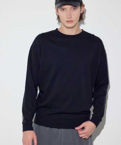 AZUL by moussy(アズールバイマウジー)の「ミニ裏毛C/Nトップス(Tシャツ/カットソー・メンズ・ブラック/カーキ/オフホワイト・X-LARGE/LARGE/MEDIUM)」の1枚目の写真