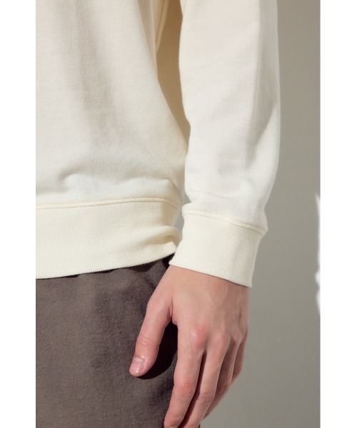 AZUL by moussy(アズールバイマウジー)の「ミニ裏毛C/Nトップス(Tシャツ/カットソー・メンズ・ブラック/カーキ/オフホワイト・X-LARGE/LARGE/MEDIUM)」の13枚目の写真