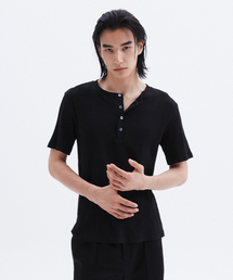 LEMARD（ルマード）の「ヘンリーネックショートスリーブ - ブラック（Tシャツ/カットソー）」