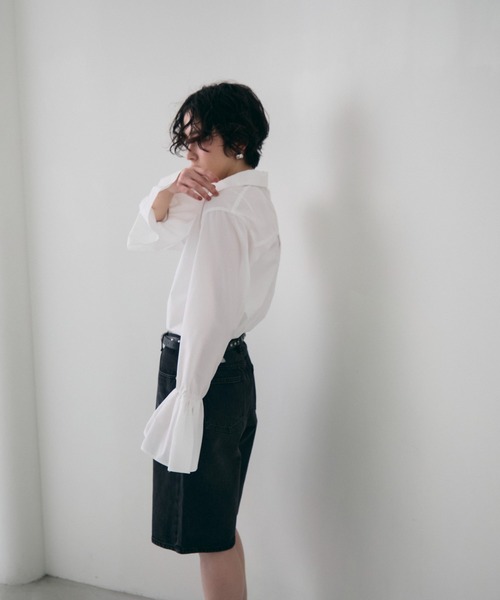 Trish(トリッシュ)の「袖フレアーシャツ(シャツ/ブラウス・レディース・ブルー/グレー/ホワイト・MEDIUM)」の19枚目の写真