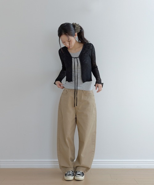 UNE MANSION（ユヌマンション）の「【2026SS新作アイテム】【UNE ORIGINAL】ラブリーバックポケット刺繍バルーンコットンチノパンツ（チノパンツ・レディース・ベージュ/ブラック・SMALL/MEDIUM/LARGE）」の18枚目の写真