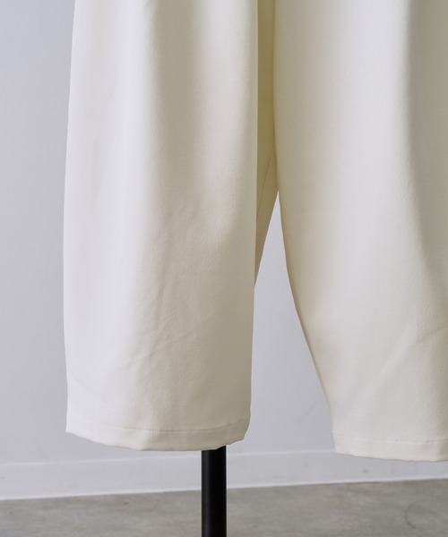 NOGLE(ノグル)の「【NOGLE/ノグル】ウエストタックワイドカーブスラックス(スラックス・レディース・ブラウン/アイボリー/ブラック/グレー・FREE)」の18枚目の写真