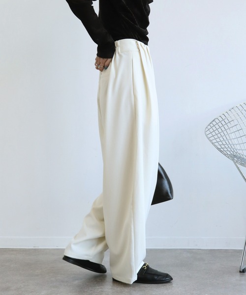 NOGLE(ノグル)の「【NOGLE/ノグル】ウエストタックワイドカーブスラックス(スラックス・レディース・ブラウン/アイボリー/ブラック/グレー・FREE)」の20枚目の写真