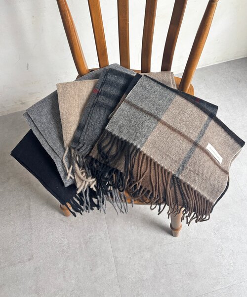 un dix cors（アンディコール）の「ウールストール（マフラー・レディース・ブラック・FREE）」の2枚目の写真