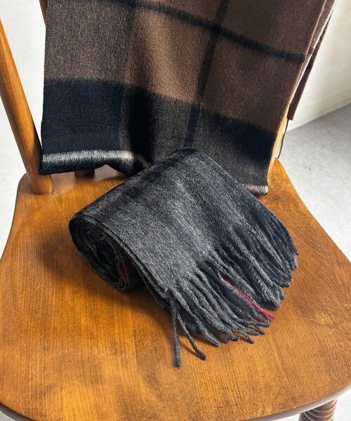 un dix cors（アンディコール）の「ウールストール（マフラー・レディース・ブラック・FREE）」の6枚目の写真