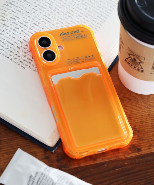 niko and...(ニコアンド)の「カードケース付きiPhoneケース(iPhone16)(スマホケース/カバー・レディース・オレンジ/その他1/グリーン・0)」の3枚目の写真