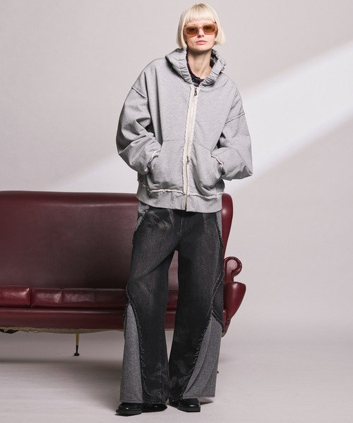 MAISON SPECIAL（メゾンスペシャル）の「《UNISEX》Different Material Docking Prime-Wide Denim Pants/異素材ドッキングプライムワイドデニムパンツ【MAISON SPECIAL/メゾンスペシャル】（デニムパンツ・メンズ・ブラック/ネイビー・0/1/2）」の4枚目の写真