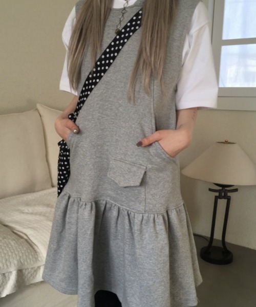 Vipoa(ヴィポア)の「sleeveless sweat one piece(ワンピース・レディース・ブラック/グレー・FREE)」の6枚目の写真