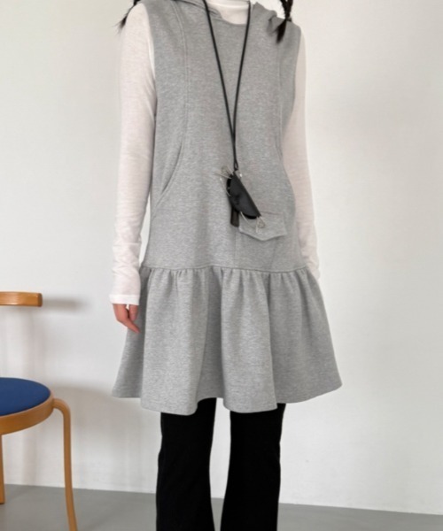 Vipoa(ヴィポア)の「sleeveless sweat one piece(ワンピース・レディース・ブラック/グレー・FREE)」の14枚目の写真