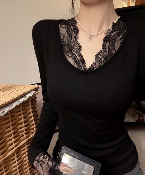 VIBGYOR(ヴィブジョー)の「【EIZZ/アイズ】繊細レース デコルテ開き スリムフィット 長袖 Tシャツ(Tシャツ/カットソー・レディース・オフホワイト/ブラック/ブラウン/グレー・FREE)」の19枚目の写真